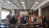28 НОВИХ НОТАРА: Јавни бележници положили заклетву пред министарком правде 28 НОВИХ НОТАРА: Јавни бележници положили заклетву пред министарком правде