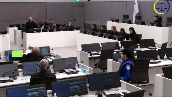 У ХАГУ 105. СВЕДОК ПРОТИВ ТАЧИЈА И ДРУГИХ: Припадници тзв. ОВК ме мучили у затвору, и данас трпим последице У ХАГУ 105. СВЕДОК ПРОТИВ ТАЧИЈА И ДРУГИХ: Припадници тзв. ОВК ме мучили у затвору, и данас трпим последице
