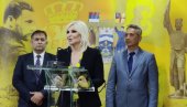 ЗОРАНА МИХАЈЛОВИЋ ПОСЕТИЛА ВРАЊЕ: Потпредседница Владе разговарала са грађанима (ФОТО) ЗОРАНА МИХАЈЛОВИЋ ПОСЕТИЛА ВРАЊЕ: Потпредседница Владе разговарала са грађанима (ФОТО)