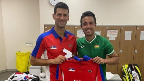 NOVAK ULEPŠAO DAN PROTIVNIKU: Želim da se ovaj dan nikada ne završi (FOTO) NOVAK ULEPŠAO DAN PROTIVNIKU: Želim da se ovaj dan nikada ne završi (FOTO)