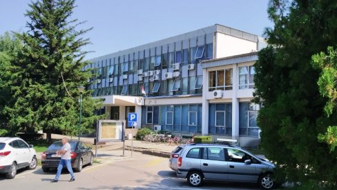UPRAVI ZA INVESTICIJE U PARAĆINU: Sanja Popović načelnica, Marija Dezelin njen zamenik UPRAVI ZA INVESTICIJE U PARAĆINU: Sanja Popović načelnica, Marija Dezelin njen zamenik