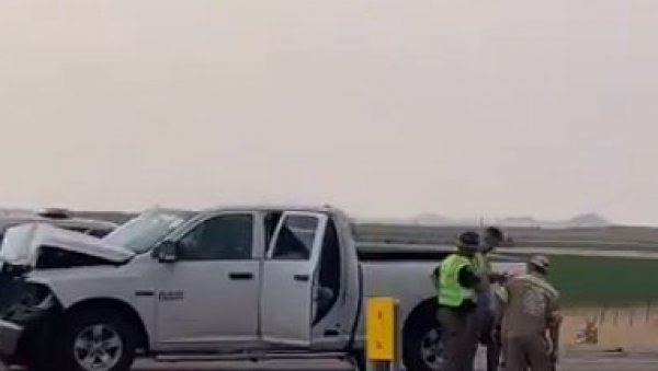 ПЕШЧАНА ОЛУЈА НАПРАВИЛА У ЈУТИ: У ланчаном судару 20 аутомобила страдало 7 особа ПЕШЧАНА ОЛУЈА НАПРАВИЛА У ЈУТИ: У ланчаном судару 20 аутомобила страдало 7 особа