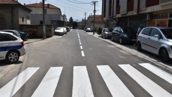 УЛОЖЕНО ДЕВЕТ МИЛИОНА: Завршена реконструкција Југ Богданове улице у Лесковцу УЛОЖЕНО ДЕВЕТ МИЛИОНА: Завршена реконструкција Југ Богданове улице у Лесковцу