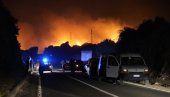 АПОКАЛИПСА У МЕДИТЕРАНСКОМ РАЈУ: Страшне сцене на Сардинији, небо црно због дима (ВИДЕО) АПОКАЛИПСА У МЕДИТЕРАНСКОМ РАЈУ: Страшне сцене на Сардинији, небо црно због дима (ВИДЕО)