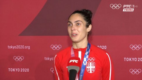 МИЛИЦА МАНДИЋ ПРЕСРЕЋНА И ПОНОСНА: Много сам емотивна, имам дивне људе иза себе МИЛИЦА МАНДИЋ ПРЕСРЕЋНА И ПОНОСНА: Много сам емотивна, имам дивне људе иза себе