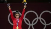 POKLON ZA NAŠU ZLATNU OLIMPIJKU: Komšije oslikale mural za Milicu Mandić! (FOTO) POKLON ZA NAŠU ZLATNU OLIMPIJKU: Komšije oslikale mural za Milicu Mandić! (FOTO)