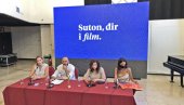 ПРОЈЕКЦИЈЕ ПОД ОТВОРЕНИМ НЕБОМ: У сусрет херцегновској смотри филма, Петар Божовић отвара фестивал (ФОТО)