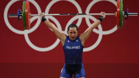 FILIPINIMA PRVO OLIMPIJSKO ZLATO: Za tron - 600.000 € FILIPINIMA PRVO OLIMPIJSKO ZLATO: Za tron - 600.000 €