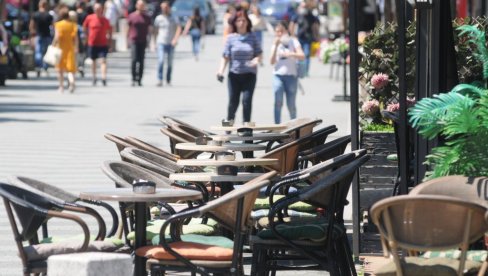 ПОМОЋ АГЕНЦИЈАМА И УГОСТИТЕЉИМА: Краљевчани улажу у опстанак и развој туризма ПОМОЋ АГЕНЦИЈАМА И УГОСТИТЕЉИМА: Краљевчани улажу у опстанак и развој туризма