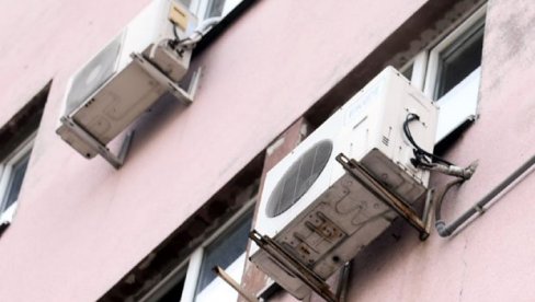 RADIJATORI GUBE NA POPULARNOSTI: Uživate u vrućini, a računi minimalni, ovo grejanje je sada najpopularnije RADIJATORI GUBE NA POPULARNOSTI: Uživate u vrućini, a računi minimalni, ovo grejanje je sada najpopularnije
