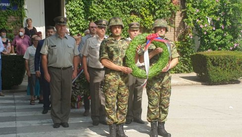 182 ГОДИНЕ САНИТЕТСКЕ СЛУЖБЕ У НИШУ: Спремни смо у року од 24 сата да пређемо у ковид систем, ако то буде потребно 182 ГОДИНЕ САНИТЕТСКЕ СЛУЖБЕ У НИШУ: Спремни смо у року од 24 сата да пређемо у ковид систем, ако то буде потребно