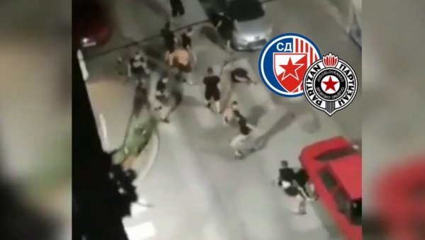 ПОЈАВИО СЕ И СНИМАК: Брутална туча навијача Звезде и Партизана - има тешко повређених и ухапшених (ВИДЕО) ПОЈАВИО СЕ И СНИМАК: Брутална туча навијача Звезде и Партизана - има тешко повређених и ухапшених (ВИДЕО)