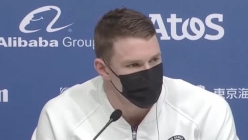 NIZAK UDARAC AMERIČKOG PLIVAČA: Rus mu preoteo zlato a on izjavio da je teško pripremati se za trku koja verovatno nije čista (VIDEO) NIZAK UDARAC AMERIČKOG PLIVAČA: Rus mu preoteo zlato a on izjavio da je teško pripremati se za trku koja verovatno nije čista (VIDEO)