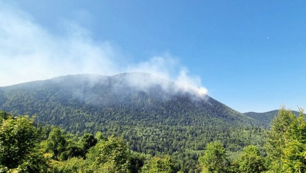 СРПСКА ЈЕ ПРИОРИТЕТ СРБИЈЕ! Стигла помоћ у гашењу пожара на планини изнад Вишеграда СРПСКА ЈЕ ПРИОРИТЕТ СРБИЈЕ! Стигла помоћ у гашењу пожара на планини изнад Вишеграда