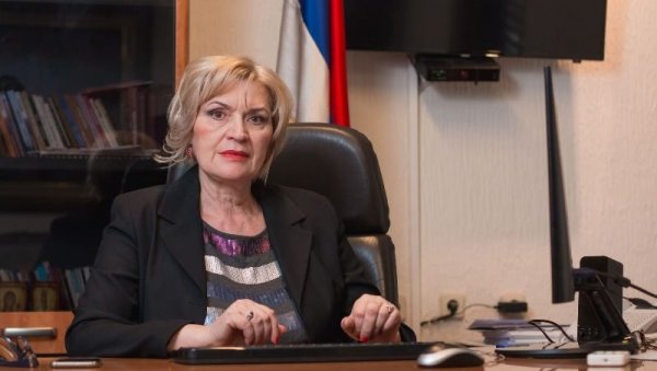 ИЗ ДЕМОКРАТСКОГ ФРОНТА ПОРУЧУЈУ: Кривокапић да се не игра са вољом народа који га је довео на власт! ИЗ ДЕМОКРАТСКОГ ФРОНТА ПОРУЧУЈУ: Кривокапић да се не игра са вољом народа који га је довео на власт!