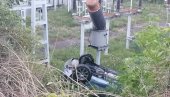 UŽAS U NIŠU: Žena sa dvoje dece sletela u trafo polje pod strujnim naponom! (FOTO) UŽAS U NIŠU: Žena sa dvoje dece sletela u trafo polje pod strujnim naponom! (FOTO)