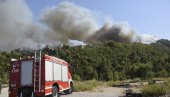 ЕВАКУАЦИЈА У ГРЧКОЈ: Ватрогасци издали наређење због пожара на Пелопонезу ЕВАКУАЦИЈА У ГРЧКОЈ: Ватрогасци издали наређење због пожара на Пелопонезу
