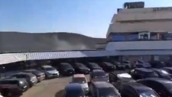 ПОЖАР И У НЕУМУ: Евакуисан највећи хотел (ВИДЕО) ПОЖАР И У НЕУМУ: Евакуисан највећи хотел (ВИДЕО)