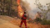 ТУРСКА МОЛИ ЗА ПОМОЋ: Драматична ситуација због пожара, погинуло осам особа (ФОТО/ВИДЕО) ТУРСКА МОЛИ ЗА ПОМОЋ: Драматична ситуација због пожара, погинуло осам особа (ФОТО/ВИДЕО)