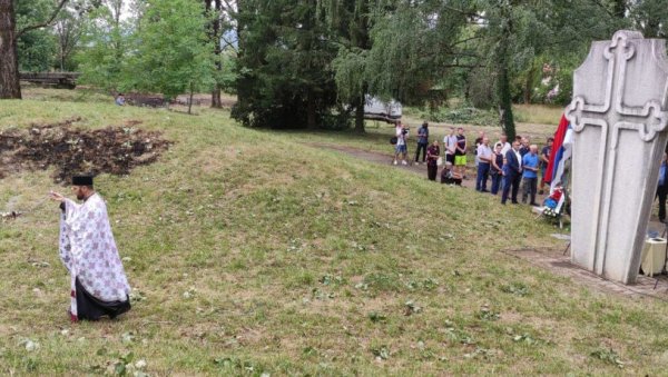 ЗА ТРИ ДАНА УБИЈЕНО ПРЕКО ПЕТ ХИЉАДА СРБА: Обележено 80 годишњица од стравичног злочина код Санског Моста ЗА ТРИ ДАНА УБИЈЕНО ПРЕКО ПЕТ ХИЉАДА СРБА: Обележено 80 годишњица од стравичног злочина код Санског Моста