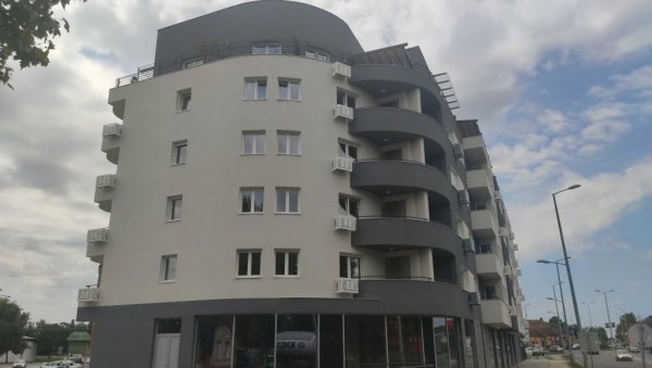 СВЕ ФУНКЦИОНИШЕ И АКТИВИРА СЕ ПРЕКО МОБИЛНЕ АПЛИКАЦИЈЕ: Хармонија - паметна стамбена зграда у Банату СВЕ ФУНКЦИОНИШЕ И АКТИВИРА СЕ ПРЕКО МОБИЛНЕ АПЛИКАЦИЈЕ: Хармонија - паметна стамбена зграда у Банату
