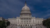 POVUCI SE ILI POŠALJI NEKOG DRUGOG Žestoka poruka američkog senatora Zelenskom POVUCI SE ILI POŠALJI NEKOG DRUGOG Žestoka poruka američkog senatora Zelenskom