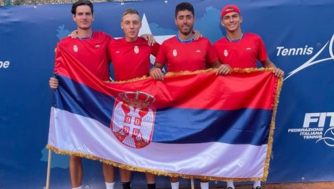 UŠAO U TOP 200 PA OTKRIO KO GA TRENIRA: Proslavljeni srpski teniser vodi računa o Međedoviću