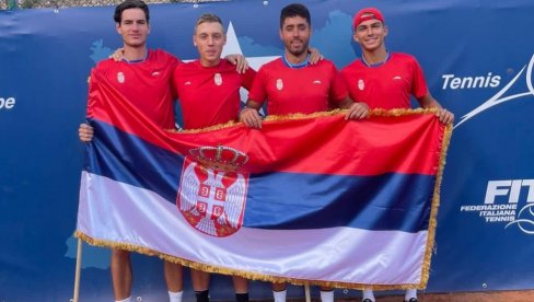 UŠAO U TOP 200 PA OTKRIO KO GA TRENIRA: Proslavljeni srpski teniser vodi računa o Međedoviću UŠAO U TOP 200 PA OTKRIO KO GA TRENIRA: Proslavljeni srpski teniser vodi računa o Međedoviću