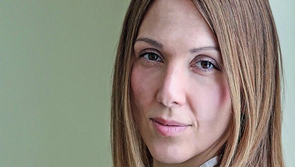 ОПЕРАЦИЈА ПОЛИПА: Докторка Светлана Ваљаревић открива колико је компликован захват за уклањање бенигне патологије носа ОПЕРАЦИЈА ПОЛИПА: Докторка Светлана Ваљаревић открива колико је компликован захват за уклањање бенигне патологије носа