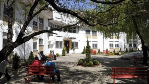 KARANTIN ISPRAZNIO DRŽAVNE DOMOVE: Interesovanje za smeštaj u ustanovama za stare opalo od početka pandemije virusa korona KARANTIN ISPRAZNIO DRŽAVNE DOMOVE: Interesovanje za smeštaj u ustanovama za stare opalo od početka pandemije virusa korona