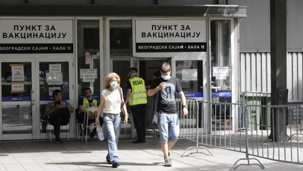 ТРЕЋА ДОЗА ВАКЦИНЕ ИСТА КАО ПРВЕ ДВЕ? Још се ради на упутству за давање бустер цепива, које је препоручено осетљивим групама ТРЕЋА ДОЗА ВАКЦИНЕ ИСТА КАО ПРВЕ ДВЕ? Још се ради на упутству за давање бустер цепива, које је препоручено осетљивим групама