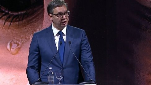 ВУЧИЋ: Знају да сам везан за породицу, зато ударају! ВУЧИЋ: Знају да сам везан за породицу, зато ударају!
