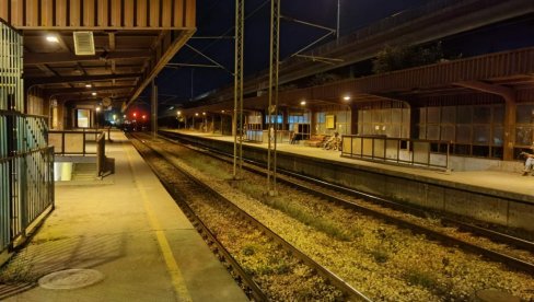 ДЕТАЉИ НЕСРЕЋЕ КОД ПАНЧЕВАЧКОГ МОСТА: Девојци су обе ноге одсечене, очевици описали стравичан призор (ФОТО) ДЕТАЉИ НЕСРЕЋЕ КОД ПАНЧЕВАЧКОГ МОСТА: Девојци су обе ноге одсечене, очевици описали стравичан призор (ФОТО)