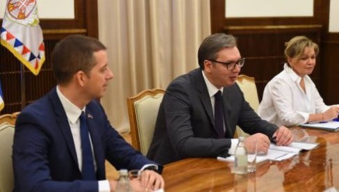 Вучић разговарао са члановима делегације Конгреса САД Вучић разговарао са члановима делегације Конгреса САД
