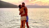 ЂОКОВИЋ СТИГАО У ЦРНУ ГОРУ: Новак загрљен са Јеленом пуни батерије за Ју-Ес опен ЂОКОВИЋ СТИГАО У ЦРНУ ГОРУ: Новак загрљен са Јеленом пуни батерије за Ју-Ес опен