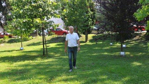 СЕЋАЊЕ НА ВЕЛИКАНЕ: Традиционални „Дани Бате Стојковића“ одржавају се у Врњачкој Бањи СЕЋАЊЕ НА ВЕЛИКАНЕ: Традиционални „Дани Бате Стојковића“ одржавају се у Врњачкој Бањи