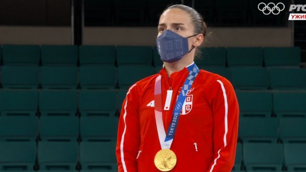 КО ЈЕ ЈОВАНА ПРЕКОВИЋ: Претрпела тешку повреду пред ЕП, српски је војник, бије за медаљу (ФОТО) КО ЈЕ ЈОВАНА ПРЕКОВИЋ: Претрпела тешку повреду пред ЕП, српски је војник, бије за медаљу (ФОТО)