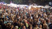 ЧЕКАЈУ УПУТСТВА КРИЗНОГ ШТАБА: Лесковчани се спремају за Роштиљијаду ЧЕКАЈУ УПУТСТВА КРИЗНОГ ШТАБА: Лесковчани се спремају за Роштиљијаду