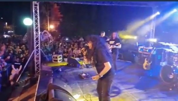 ВЕЧЕ У РИТМУ РОКА: Концерт групе “Кербер” на Јагодинском културном лету ВЕЧЕ У РИТМУ РОКА: Концерт групе “Кербер” на Јагодинском културном лету