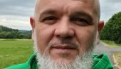 НАПАДАЧ НА НА ХАМИДОВИЋА И ДАЉЕ У БЕКСТВУ: Сјеничка полиција блокирала све главне путеве НАПАДАЧ НА НА ХАМИДОВИЋА И ДАЉЕ У БЕКСТВУ: Сјеничка полиција блокирала све главне путеве