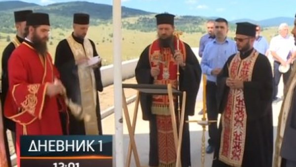 ЗЛО УБИЛО ДОБРО, МРЖЊА САТРЛА ЉУБАВ: Служен парастос за српске жртве хрватског злочина на Петровачкој цести ЗЛО УБИЛО ДОБРО, МРЖЊА САТРЛА ЉУБАВ: Служен парастос за српске жртве хрватског злочина на Петровачкој цести