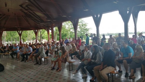 „ДОБРОТА ЛЕЧИ“ И НА ДЕЛУ: За само три сата 51 Суботичанин се уписао у Регистар донора матичних ћелија „ДОБРОТА ЛЕЧИ“ И НА ДЕЛУ: За само три сата 51 Суботичанин се уписао у Регистар донора матичних ћелија