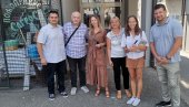 PLAKETA OD LJUBOVIJE: Poznati glumac Nend Nenadović u rodnom kraju (FOTO) PLAKETA OD LJUBOVIJE: Poznati glumac Nend Nenadović u rodnom kraju (FOTO)