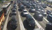 INFORMACIJE UPRAVE GRANIČNE POLICIJE: Na prelazu Bački Breg čeka se devet sati INFORMACIJE UPRAVE GRANIČNE POLICIJE: Na prelazu Bački Breg čeka se devet sati