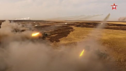 РУСКИ ТОРНАДО НА МЕТИ АМЕРИЧКОГ ПОРТАЛА: Москва развила генијални ракетни бацач са вештачком интелигенцијом (ВИДЕО) РУСКИ ТОРНАДО НА МЕТИ АМЕРИЧКОГ ПОРТАЛА: Москва развила генијални ракетни бацач са вештачком интелигенцијом (ВИДЕО)