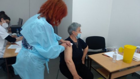 ЗАРАЖЕНО ЈОШ 90 ОСОБА, У ИЗОЛАЦИЈИ 173: Епидемја и имунизација у Пиротсом округу ЗАРАЖЕНО ЈОШ 90 ОСОБА, У ИЗОЛАЦИЈИ 173: Епидемја и имунизација у Пиротсом округу