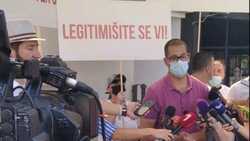 KAFEDŽIJE NEĆE DA POŠTUJU MERE: Protest ugostitelja u Podgorici, traže revidiranje epidemioloških propisa KAFEDŽIJE NEĆE DA POŠTUJU MERE: Protest ugostitelja u Podgorici, traže revidiranje epidemioloških propisa