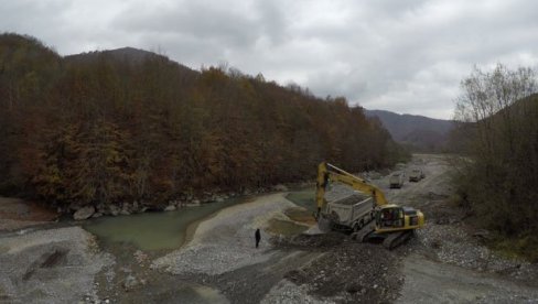 KINEZI GRADILI BEZ DOZVOLE I UGROZILI TARU: Presuda Osnovnog suda u Kolašinu KINEZI GRADILI BEZ DOZVOLE I UGROZILI TARU: Presuda Osnovnog suda u Kolašinu