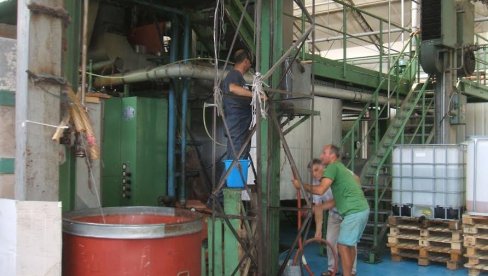 TEKSTILNE FABRIKE U BESCENJE: Ni u drugom pokušaju nije prodata imovina Lole Ribara i Rilon-Lorisona u Odžacima TEKSTILNE FABRIKE U BESCENJE: Ni u drugom pokušaju nije prodata imovina Lole Ribara i Rilon-Lorisona u Odžacima