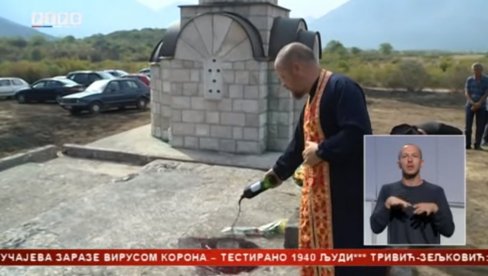 SAD NAS JE MANJE NEGO ONIH U JAMI: U Popovom polju služen pomen za 102 žrtava ustaškog pokolja (VIDEO) SAD NAS JE MANJE NEGO ONIH U JAMI: U Popovom polju služen pomen za 102 žrtava ustaškog pokolja (VIDEO)